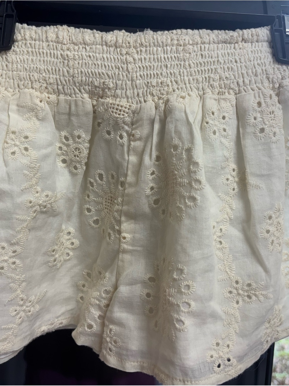 girls Cream Eyelet Smocked Waist shorts - (Vignette: )